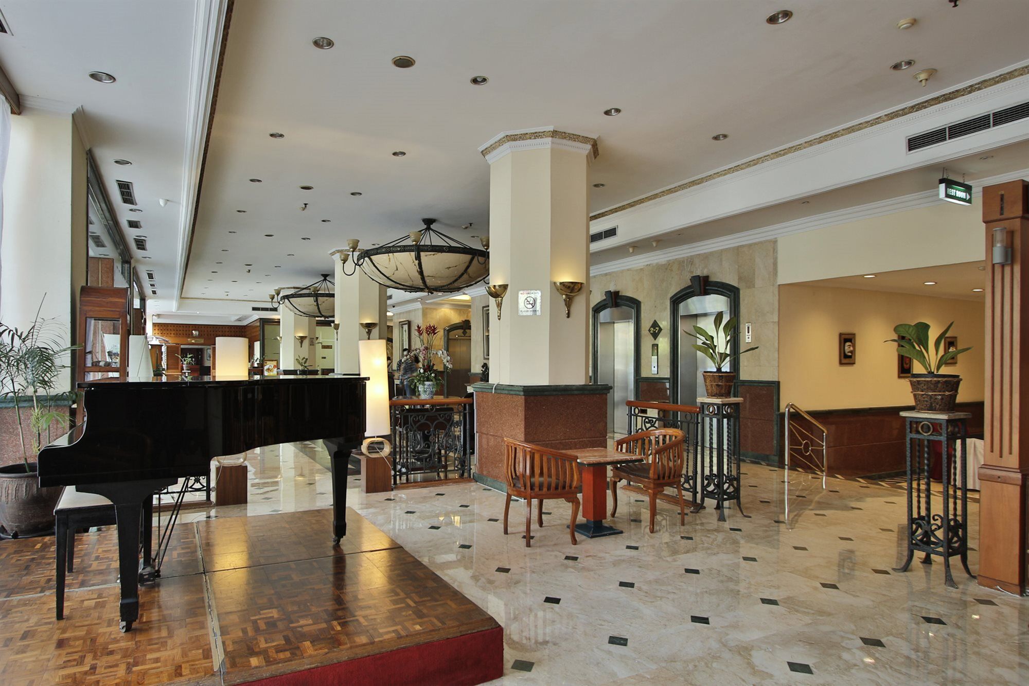 Jayakarta Hotel Dżakarta Zewnętrze zdjęcie